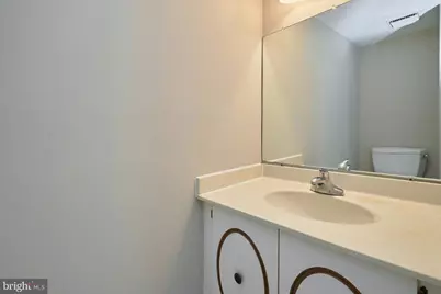 9634 Blincoe Court, Burke, VA 22015 - Photo 17