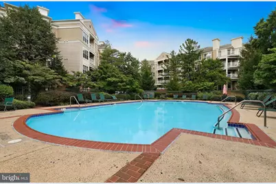 2111 Highcourt Lane #201, Herndon, VA 20170 - Photo 7