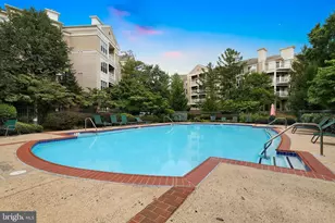 2111 Highcourt Ln, Herndon, VA 20170 - Photo 7