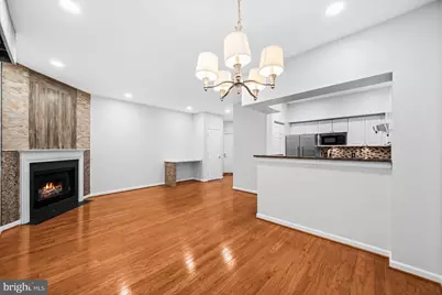2111 Highcourt Lane #201, Herndon, VA 20170 - Photo 7