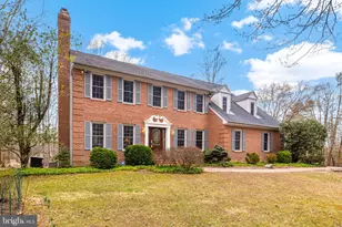 11531 Mamie Ln, Fairfax Station, VA 22039 - Photo 3