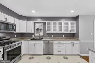 7009 Cold Spring Ln, Alexandria, VA 22306 - Photo 9