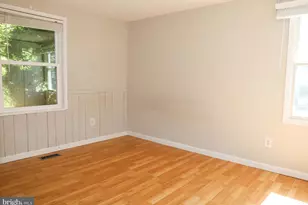 3006 Summershade Ct, Herndon, VA 20171 - Photo 5