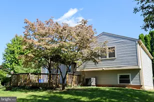 3006 Summershade Ct, Herndon, VA 20171 - Photo 23