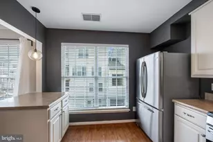 2495 Angeline Dr, Herndon, VA 20171 - Photo 7