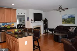 4707 Eggleston Terrace, Fairfax, VA 22030 - Photo 3