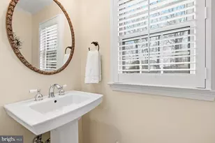 8739 Arley Dr, Springfield, VA 22153 - Photo 17