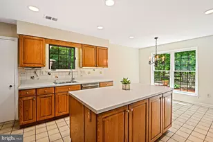 11311 Handlebar Rd, Reston, VA 20191 - Photo 25