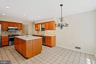11311 Handlebar Rd, Reston, VA 20191 - Photo 29