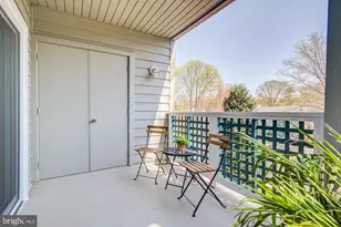 11707 Summerchase Cir, Reston, VA 20194 - Photo 3