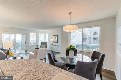 11707 Summerchase Circle, Reston, VA 20194 - Photo 5