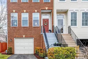 6618 Hunter Creek Ln, Alexandria, VA 22315 - Photo 1