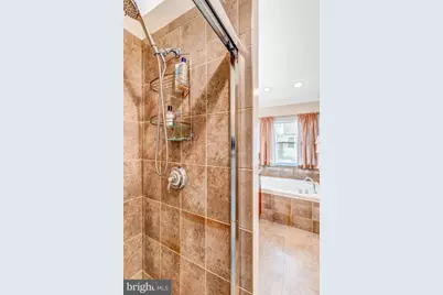 6618 Hunter Creek Lane, Alexandria, VA 22315 - Photo 33