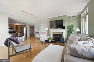 4480 Market Commons Dr, Fairfax, VA 22033 - Photo 15