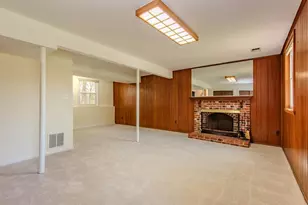 2658 Fanieul Hall Ct, Herndon, VA 20171 - Photo 15