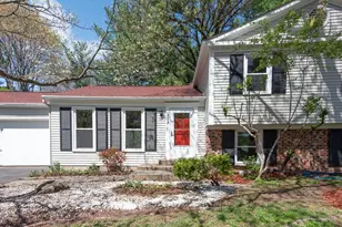 2658 Fanieul Hall Ct, Herndon, VA 20171 - Photo 19