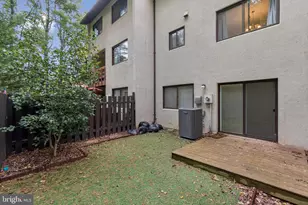 11825 Coopers Ct, Reston, VA 20191 - Photo 29