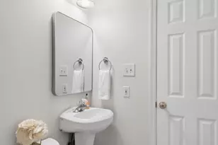 14843 Leicester Ct, Centreville, VA 20120 - Photo 23