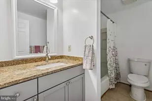 10921 Harpers Square Ct, Reston, VA 20191 - Photo 13