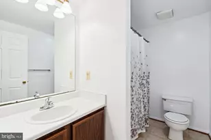 10921 Harpers Square Ct, Reston, VA 20191 - Photo 11