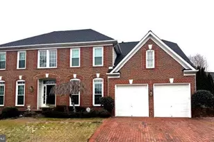 13303 Regal Crest Dr, Clifton, VA 20124 - Photo 1