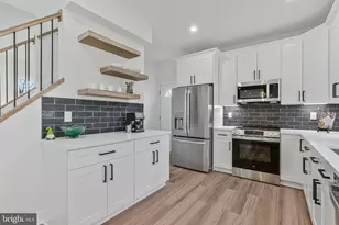 656 Stuart Ct, Herndon, VA 20170 - Photo 11