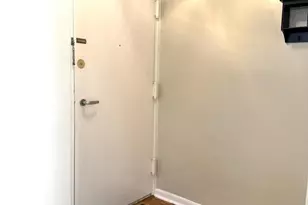 9733 Kings Crown Ct, Fairfax, VA 22031 - Photo 13