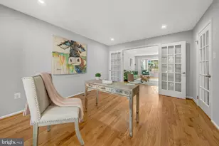 2067 Woodford Rd, Vienna, VA 22182 - Photo 13