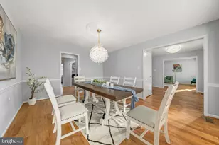 2067 Woodford Rd, Vienna, VA 22182 - Photo 7