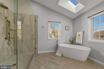 2067 Woodford Road, Vienna, VA 22182 - Photo 43