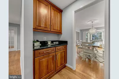 2067 Woodford Road, Vienna, VA 22182 - Photo 29