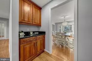 2067 Woodford Rd, Vienna, VA 22182 - Photo 29