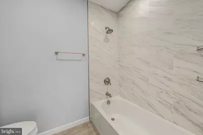 2067 Woodford Road, Vienna, VA 22182 - Photo 47