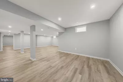 2067 Woodford Road, Vienna, VA 22182 - Photo 53