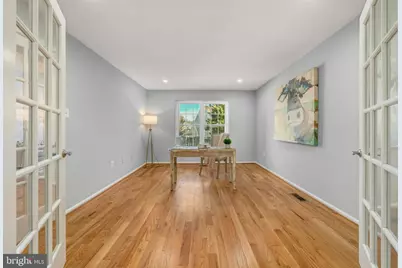 2067 Woodford Road, Vienna, VA 22182 - Photo 11