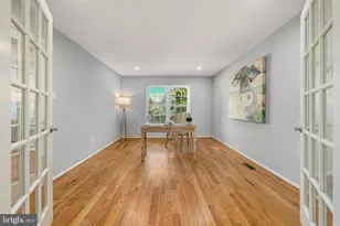 2067 Woodford Rd, Vienna, VA 22182 - Photo 11