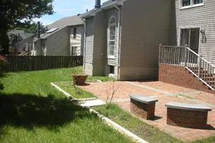 2067 Woodford Rd, Vienna, VA 22182 - Photo 59