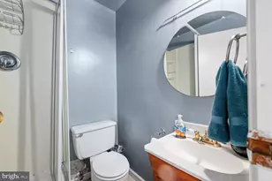 412 Patrick Ln, Herndon, VA 20170 - Photo 19