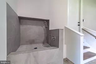 506 Kingsley Rd SW, Vienna, VA 22180 - Photo 65