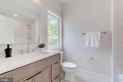 506 Kingsley Road SW, Vienna, VA 22180 - Photo 95