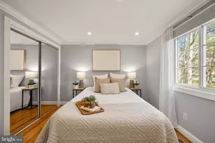 8463 Yellow Leaf Ct, Springfield, VA 22153 - Photo 15