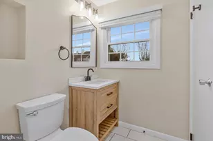 704 Alabama Dr, Herndon, VA 20170 - Photo 7