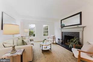 9010 Lake Braddock Dr, Burke, VA 22015 - Photo 5