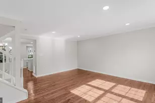 6474 Brickleigh Ct, Alexandria, VA 22315 - Photo 7