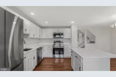 6474 Brickleigh Court, Alexandria, VA 22315 - Photo 3