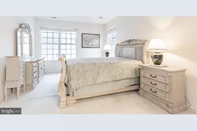 11575 Cavalier Landing Court #301, Fairfax, VA 22030 - Photo 7