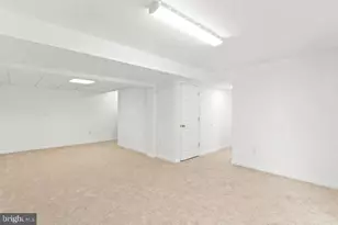 6129 Franconia Station Ln, Alexandria, VA 22310 - Photo 35