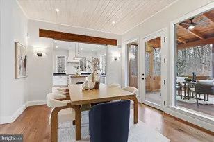 945 Hickory Run Ln, Great Falls, VA 22066 - Photo 19