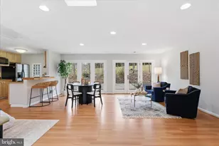 945 Hickory Run Ln, Great Falls, VA 22066 - Photo 53