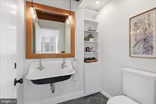 945 Hickory Run Ln, Great Falls, VA 22066 - Photo 27